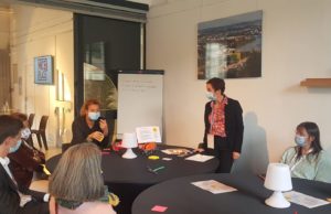 Des relations presse au coaching, la reconversion professionnelle de Raphaëlle Nicaise Séance de formation animée par madame Nicaise.