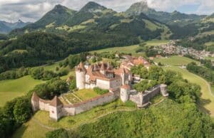À la découverte des beautés cachées de La Gruyère, Suisse Chateau Gruyere Suisse