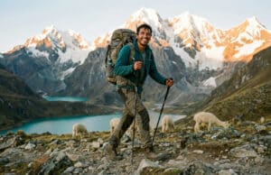 Trek au Pérou : 7 erreurs qui m’ont valu des galères (et comment les éviter dès maintenant) Trekking au Pérou : Christian journaliste à etourisme.blog